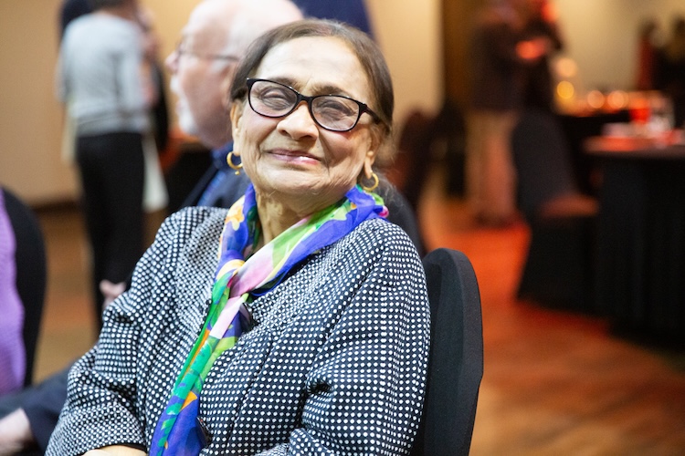 woman at the 2025 Gonzalez Awards ceremony