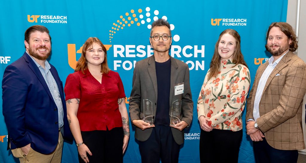 Kevin Bai at the patent awards