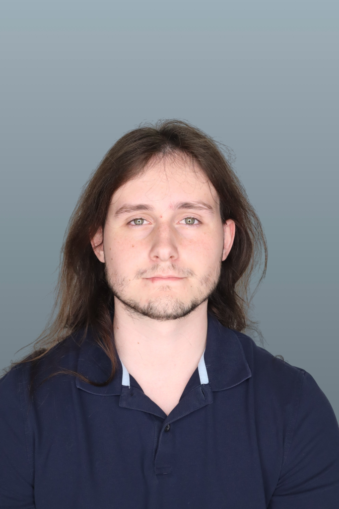 Headshot of Ethan Holland